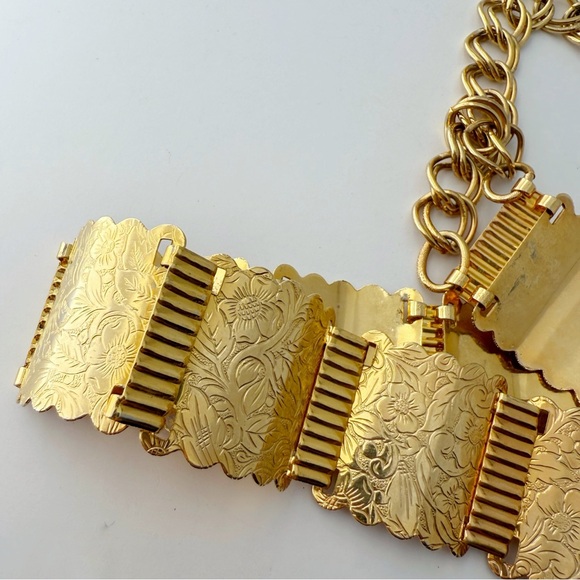 Vintage Victorian Revival Floral Engraved Panel Link Belt Golden Metal main image 9